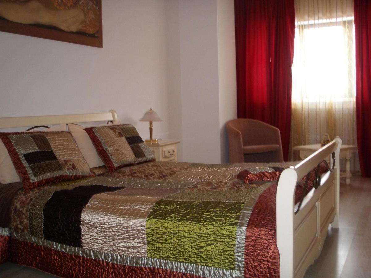 Hotel TEX Club Botoşani Kamer foto